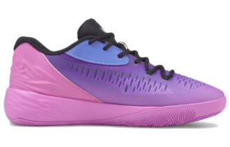 (WMNS) Stewie 1 „Sprawianie kłopotów”