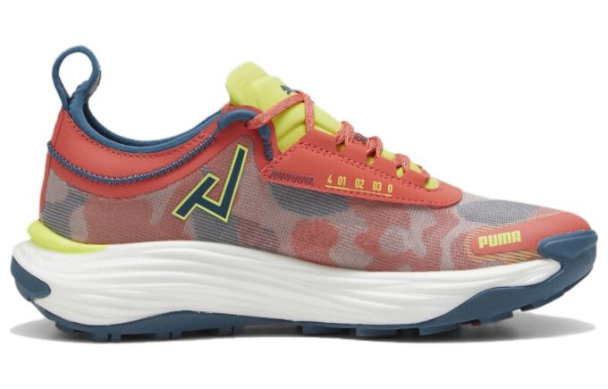 (WMNS) Voyage Nitro 3 „Sezony – Aktywny czerwony”