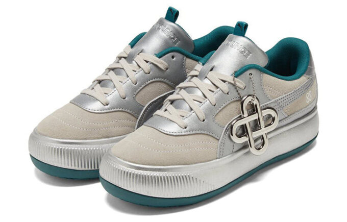 (WMNS) Wypowiedz x Suede Mayu 2 „Silver Ultra Violet”