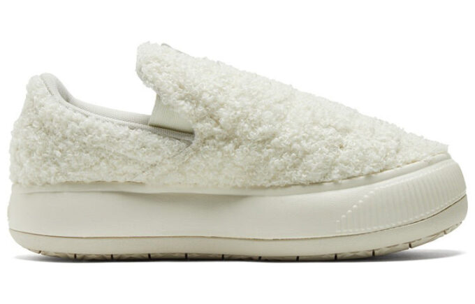 (WMNS) Zamszowe półbuty Mayu Slip-On „Teddy – Marshmallow”